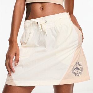 NEW Nike Nike Campus Classic Mini Skirt.
